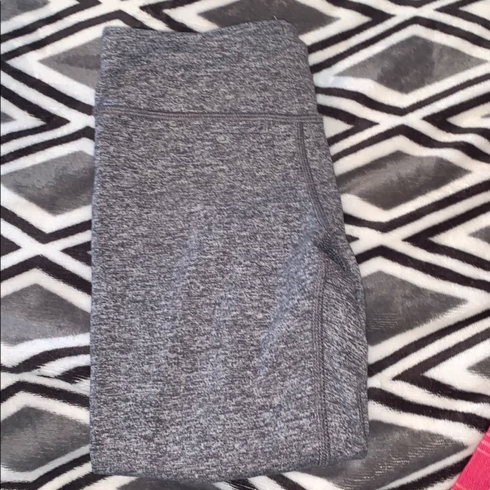 - ivivva CAPRIS//grey